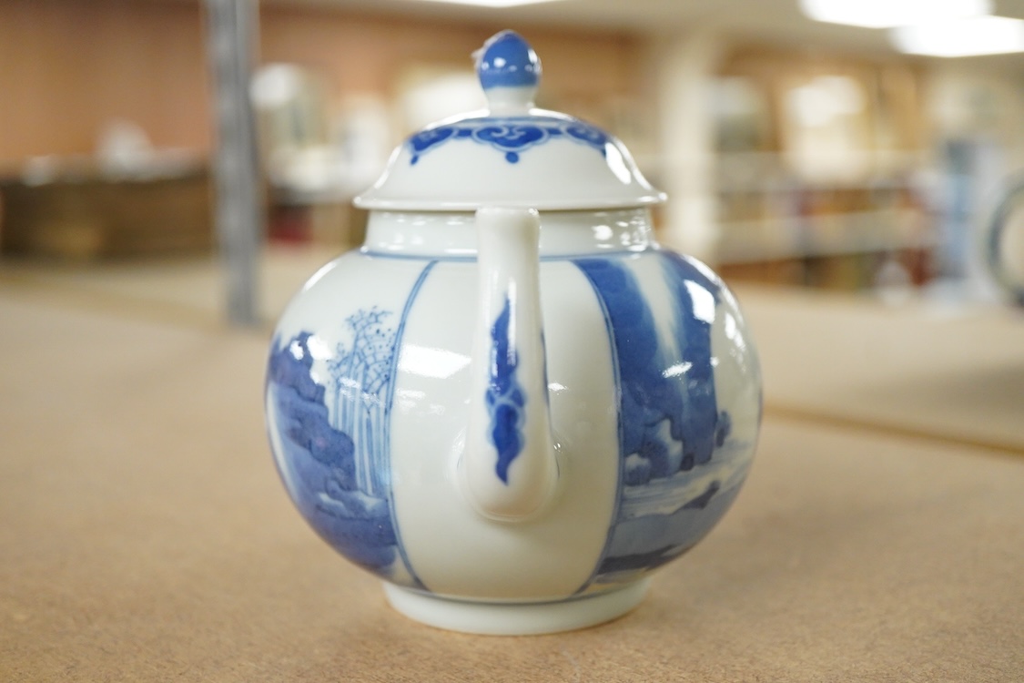 A Chinese blue and white teapot, 16cm wide